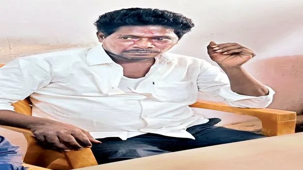 వీఆర్వో, టీడీపీ నాయకుడి మధ్య ఘర్షణ