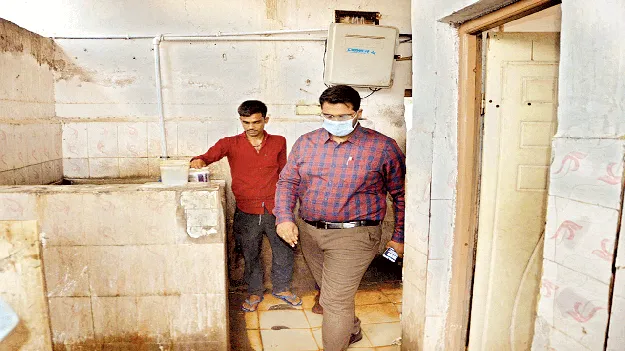 బస్టాండ్‌ పరిశుభ్రతకు చర్యలు తీసుకోవాలి