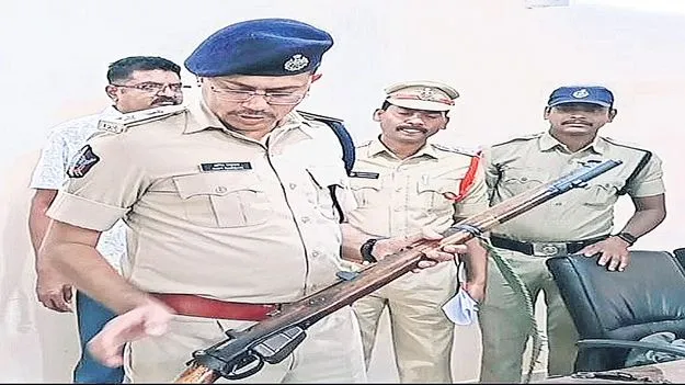 మన్యంలో కాల్పుల కలకలం