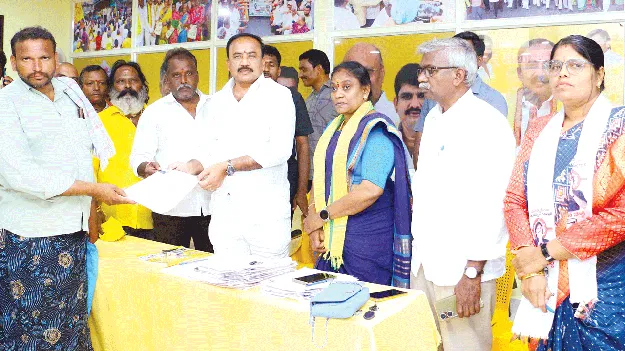 ప్రజా సమస్యల పరిష్కారానికి ప్రాధాన్యం