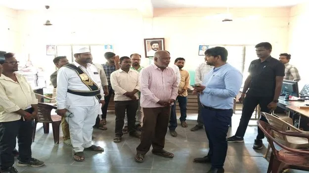 అభివృద్ధి పనులను వేగవంతం చేయాలి