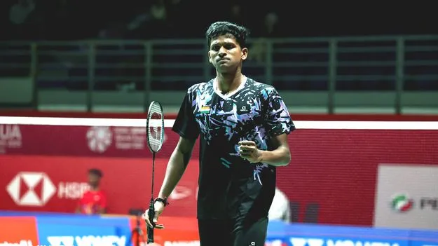 సతీశ్‌ సంచలనం