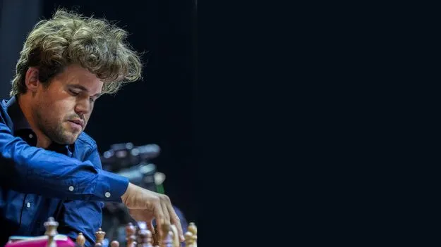 ద వరల్డ్‌ తో కార్ల్‌సన్‌ మెగా గేమ్‌ డ్రా