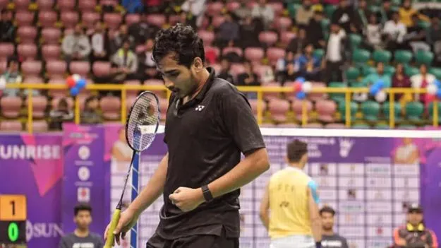 థాయ్‌లాండ్‌ లో శ్రీకాంత్‌కు తరుణ్‌ షాక్‌