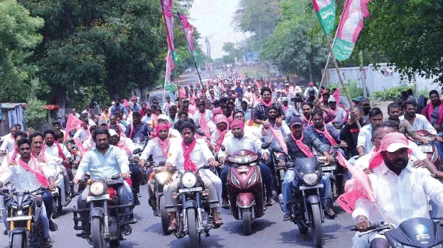 కుంభమేళాను తలపించేలా రజతోత్సవ వేడుక