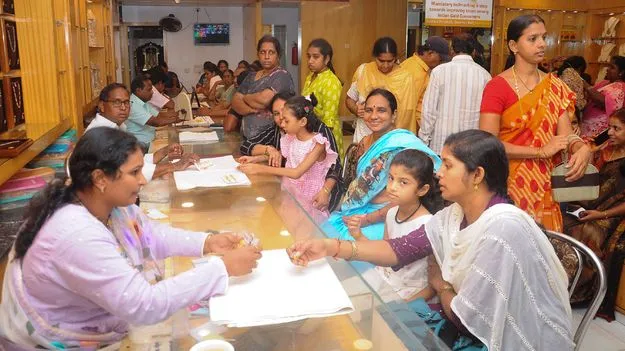 పసిడి పండగ