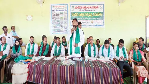 ధరను నిర్ణయిస్తే రైతు బాగుపడినట్లు 