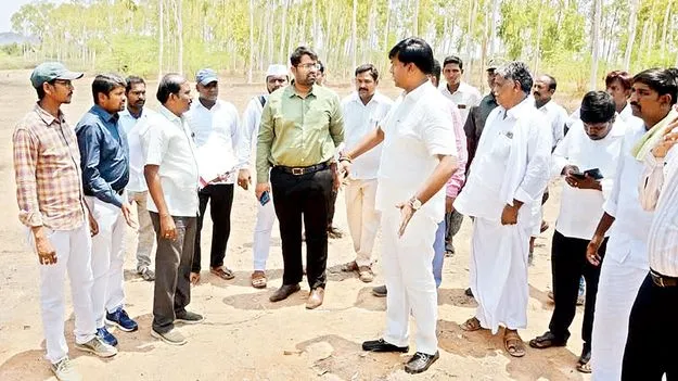    చేనేతల ఆశాకిరణం టెక్స్‌టైల్‌ పార్క్‌ 