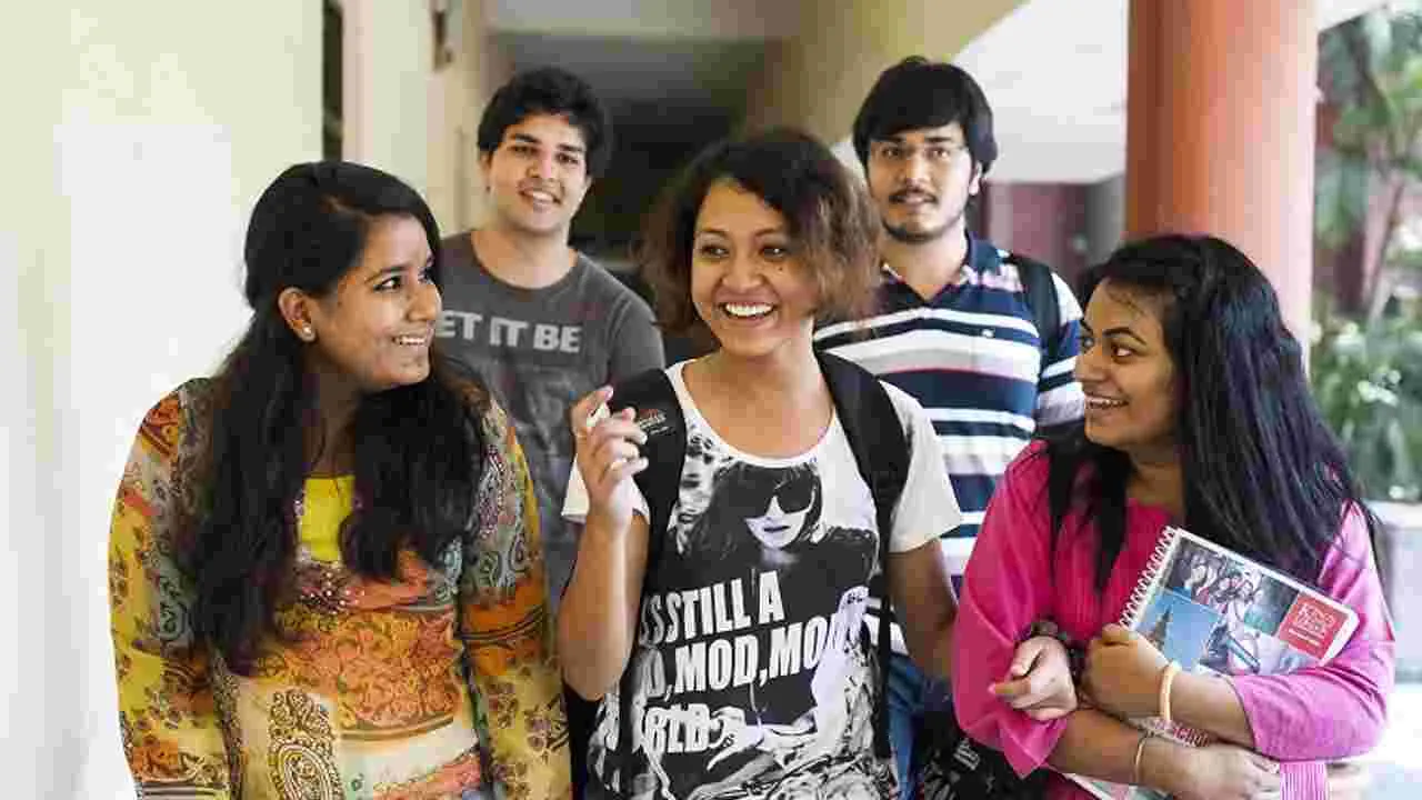 Admissions: 5 నుంచి మోడల్‌ స్కూళ్లలో ఇంటర్‌ అడ్మిషన్లకు దరఖాస్తుల స్వీకరణ