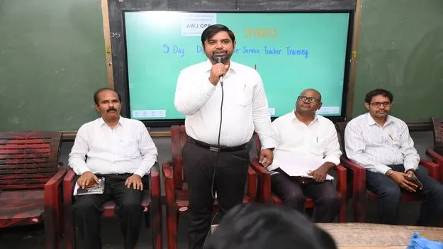 ఉపాధ్యాయుల చేతుల్లోనే విద్యార్థుల భవిష్యత్‌