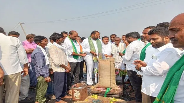 తరుగు లేకుండా ధాన్యం కొనుగోలు చేయాలి 