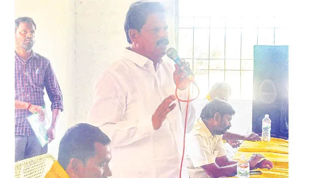 టీడీపీలో కార్యకర్తలకు సముచిత స్థానం