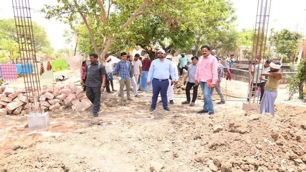 ఇందిరమ్మ ఇళ్ల పనులను వేగవంతం చేయాలి 