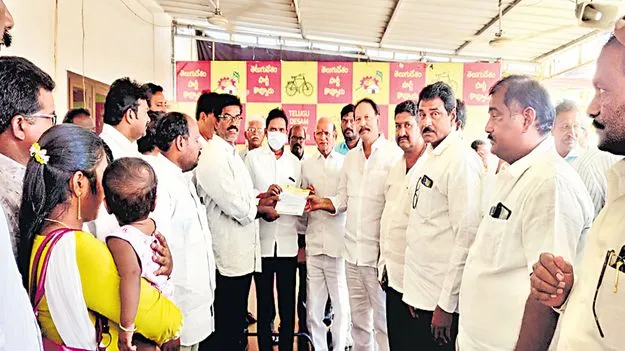 విద్య, వైద్యానికి అధిక ప్రాధాన్యం