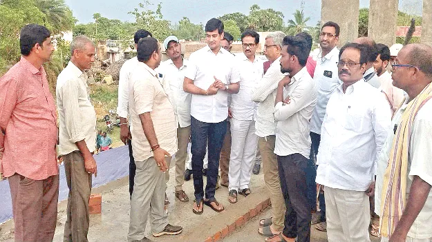  పీ-4 మోడల్‌తో అభివృద్ధి