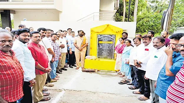 పుష్కర అంచనా రూ.2 వేల కోట్లు  