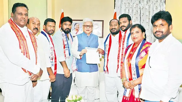 BC Reservation: బీసీ రిజర్వేషన్ల బిల్లును ఆమోదించేలా కేంద్ర ప్రభుత్వంతో మాట్లాడండి