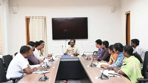 రెవెన్యూ సదస్సుల పైలట్‌ ప్రాజెక్ట్‌గా ఎలిగేడు