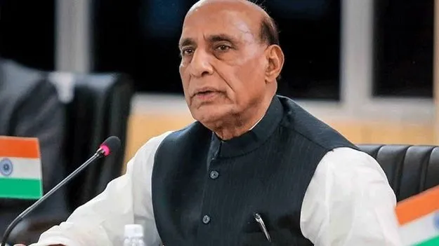Rajnath Singh: ధూర్త పాక్ చేతిలో అణ్వాయుధాలు క్షేమం కాదు