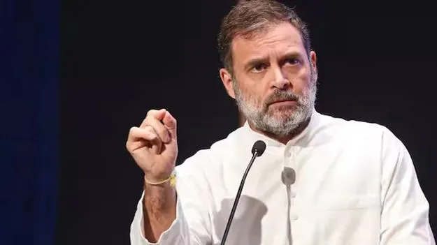 రాహుల్‌ ముఖానికి నల్ల రంగు పూస్తాం