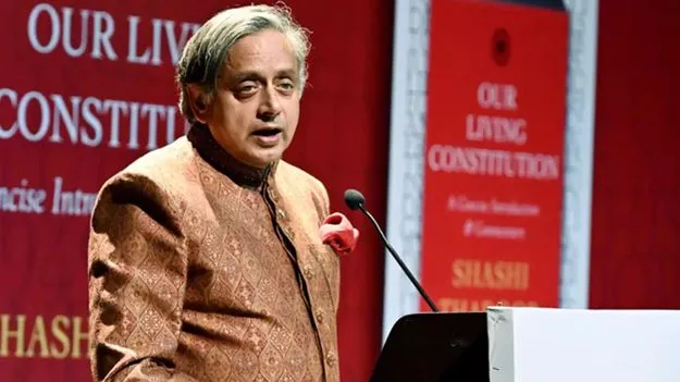 Shashi Tharoor: థరూర్.. లక్ష్మణరేఖ దాటారు!