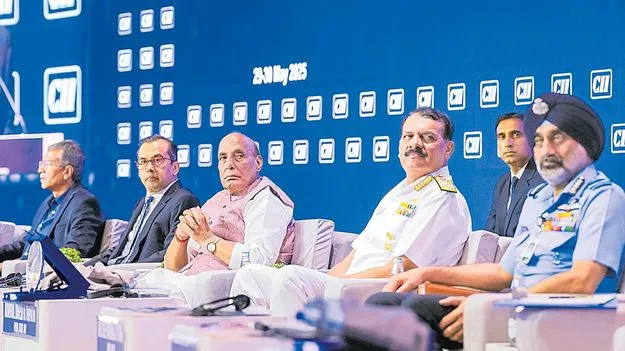సంతకాలు అవుతాయి.. ఆయుధాలు రావు