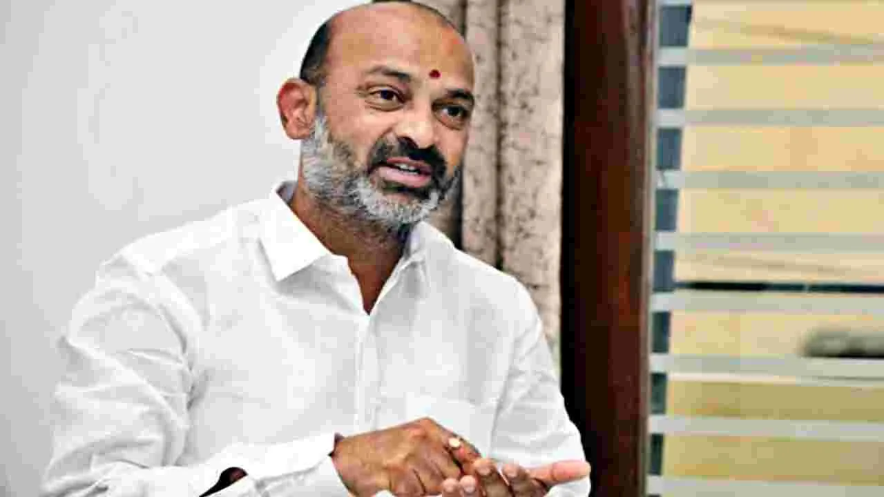 Bandi Sanjay: గ్రూప్‌-1పై సందేహాలను వారంలో నివృత్తి చేయండి