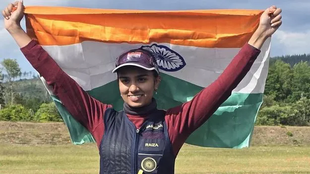 రైజాకు రజతం