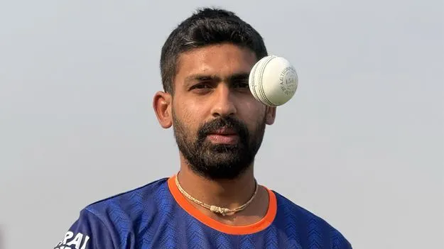 విఘ్నేష్‌ స్థానంలో రఘు శర్మ