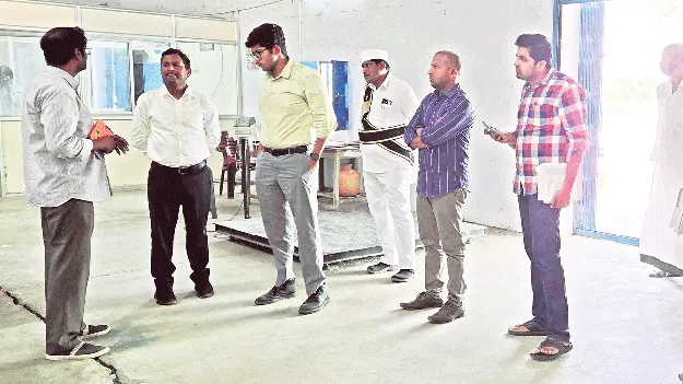 రేషన్‌ బియ్యం మార్కెట్‌కు తరలిస్తే చర్యలు