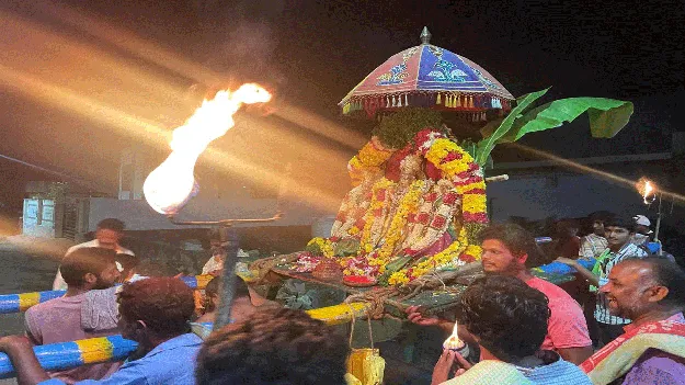 వైభవంగా వేణుగోపాలుడి కల్యాణోత్సవం 