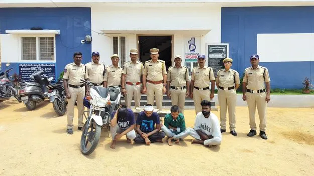 గంజాయి విక్రేతల అరెస్టు