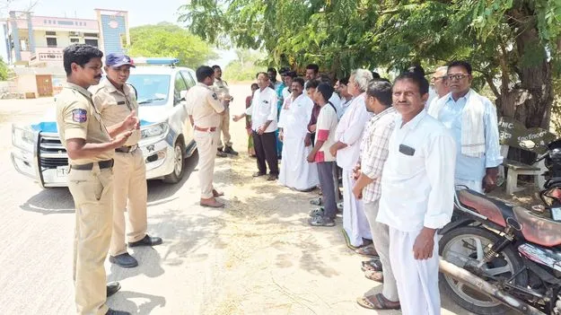 నిఘా నీడలో గ్రామాలు 