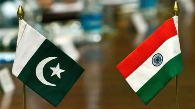 పాక్కు 20 బిలియన్ల ప్యాకేజీపై పునరాలోచన