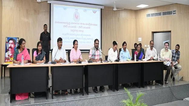 మహిళలు ఆర్థిక స్వావలంబన సాధించాలి  