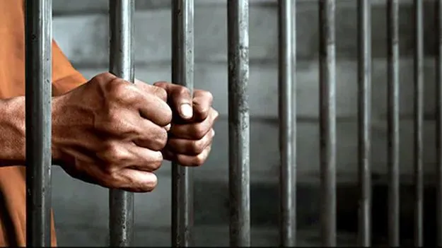 యూపీలో జైలు నుంచి 104 ఏళ్ల ఖైదీ విడుదల