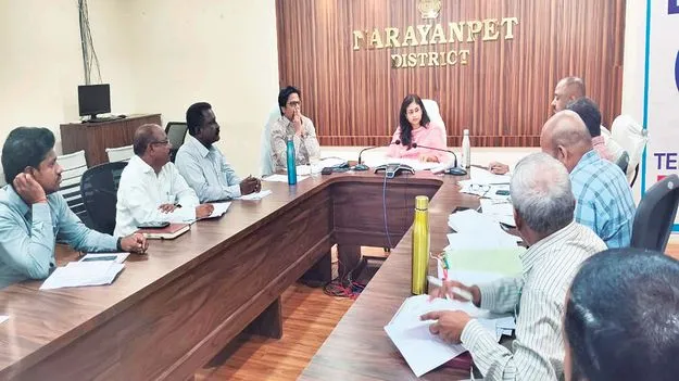 భూసమస్యలు పరిష్కరించాలి