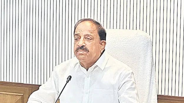 Khammam: లబ్ధిదారుల ఇళ్ల వద్దకే కల్యాణలక్ష్మి చెక్కులు: తుమ్మల