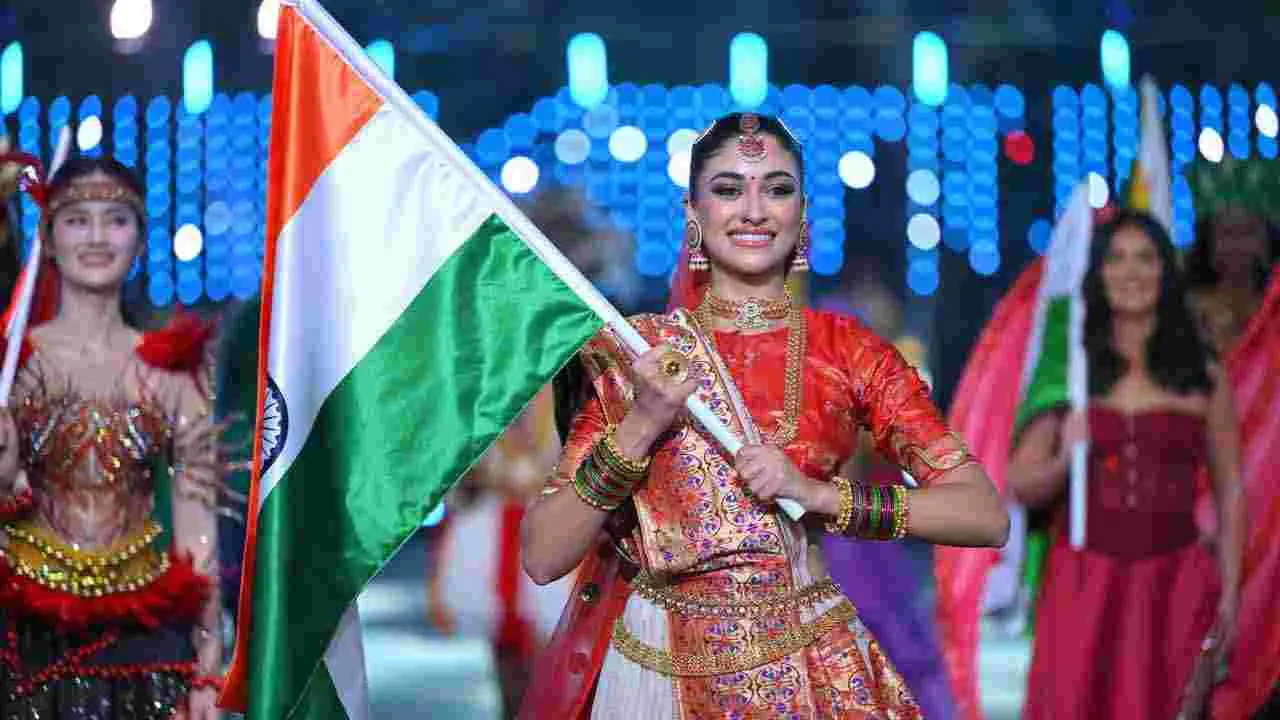  గ్రాండ్‍గా మిస్ వరల్డ్ పోటీలు.. ర్యాంప్‌ వాక్‌తో మెరిసిన అందాల భామలు..