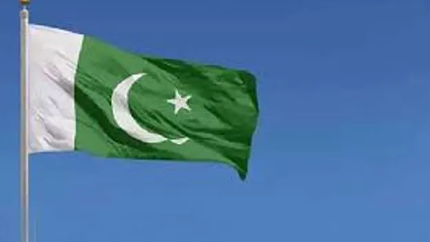 అప్పు కోసం.. పాక్‌ తప్పుకొందా?