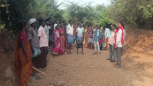 ఉపాధి కూలి రూ.600కు పెంచాలి 