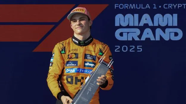 మయామి గ్రాండ్‌ ప్రీ విజేత ఆస్కార్‌