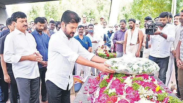 Hyderabad: అధికారిక లాంఛనాలతో జస్టిస్‌ గిరిజా ప్రియదర్శిని అంత్యక్రియలు 