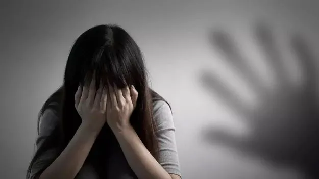 Nizampet: మద్యం మత్తులో యువతిపై సామూహిక అత్యాచారం! 