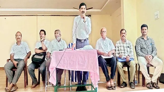 వంద శాతంఉత్తీర్ణతకు కృషి చేయండి 