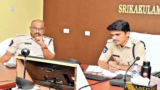 అసభ్య పోస్టులు పెడితే కఠిన చర్యలు తప్పవు