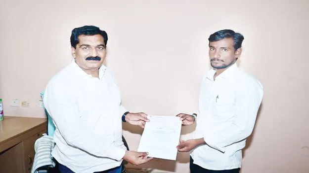 ఆంధ్రజ్యోతి బంపర్‌ డ్రా విజేతలకు బహుమతుల ప్రదానం