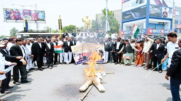  అఖండ భారతదేశాన్ని విచ్ఛిన్నం చేసే కుట్ర