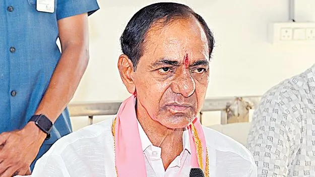 KCR: ఫామ్‌హౌస్‌కి ఎవర్నీ రానివ్వని కేసీఆర్‌?
