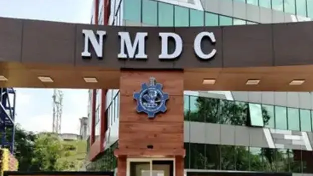 3,300కుపైగా కంపెనీల పేర్లు తొలగింపు!